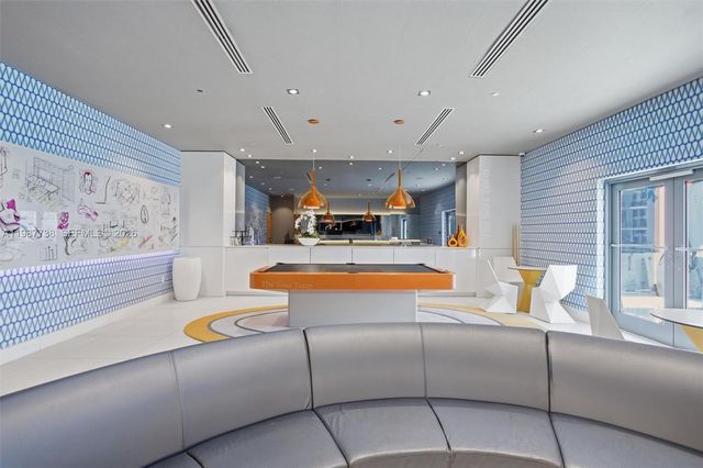 31 SE 6th St 2504, Miami, FL 33131