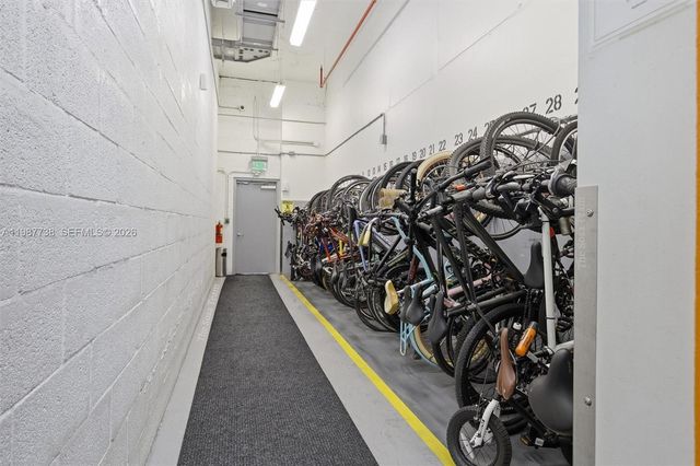 31 SE 6th St 2504, Miami, FL 33131