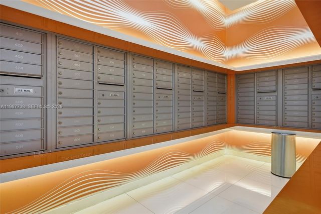 31 SE 6th St 2504, Miami, FL 33131