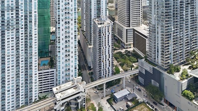 31 SE 6th St 2504, Miami, FL 33131