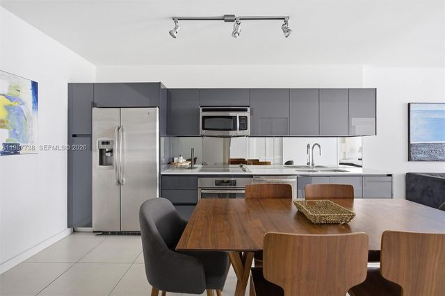 31 SE 6th St 2504, Miami, FL 33131