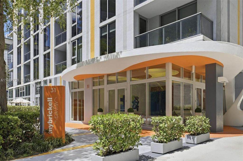31 SE 6th St 2504, Miami, FL 33131