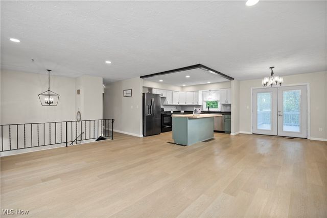 954 Bennett Drive, Elyria, OH 44035