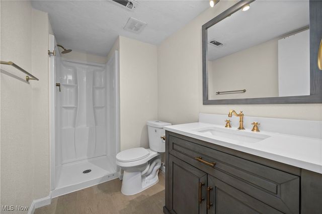 954 Bennett Drive, Elyria, OH 44035