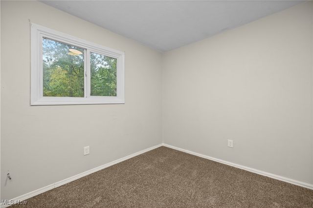 954 Bennett Drive, Elyria, OH 44035