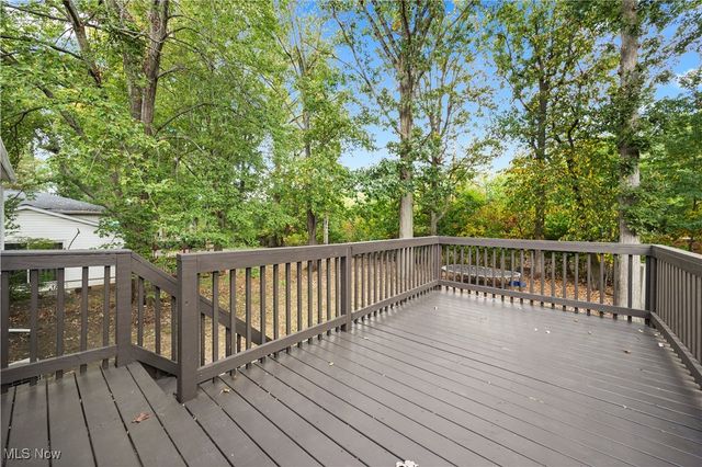 954 Bennett Drive, Elyria, OH 44035