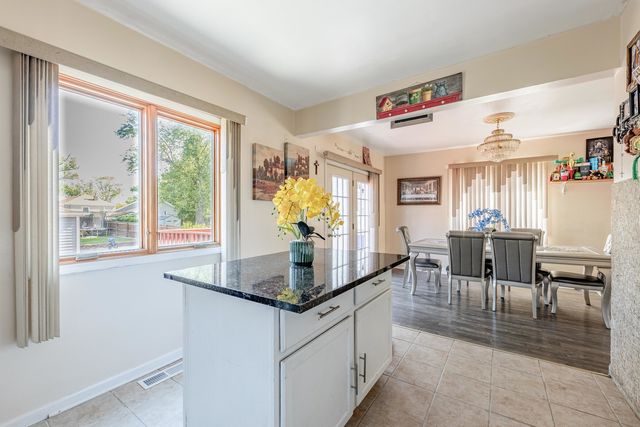 5844 W Maple Avenue, Berkeley, IL 60163