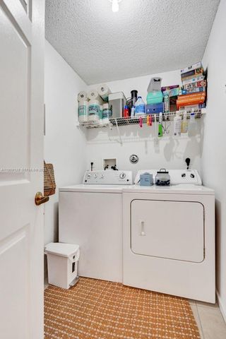 274 Coral Trace Ln, Delray Beach, FL 33445