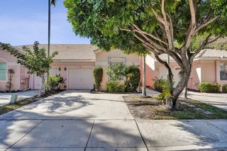 274 Coral Trace Ln, Delray Beach, FL 33445