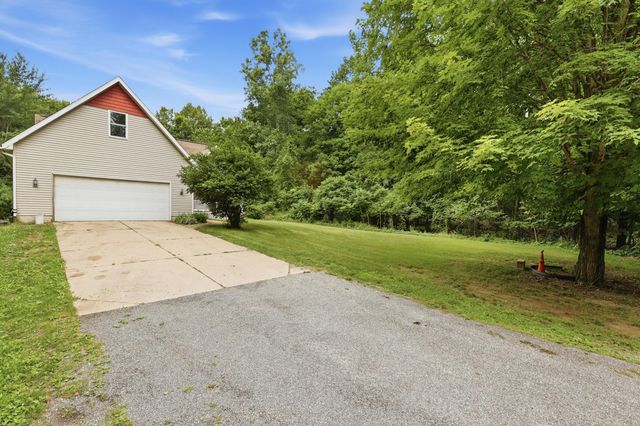 16291 24th Avenue, Coopersville, MI 49404