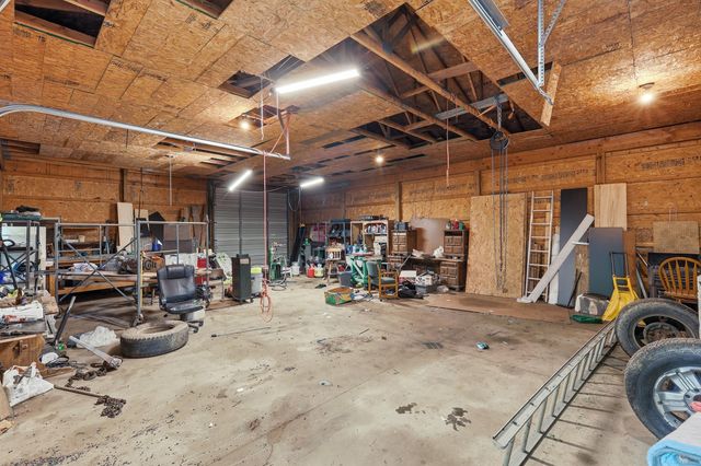16291 24th Avenue, Coopersville, MI 49404