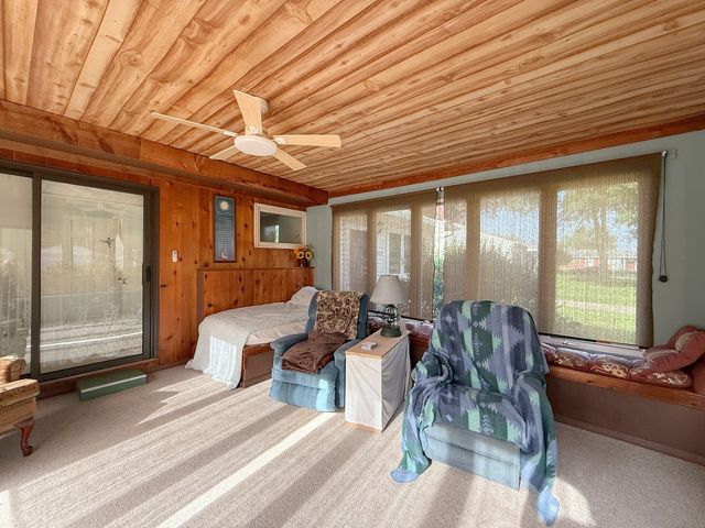 2822 28th Avenue, Rock Island, IL 61201