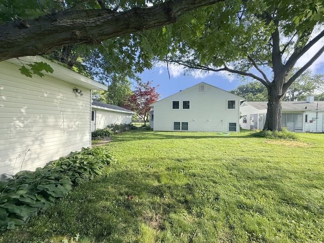2822 28th Avenue, Rock Island, IL 61201