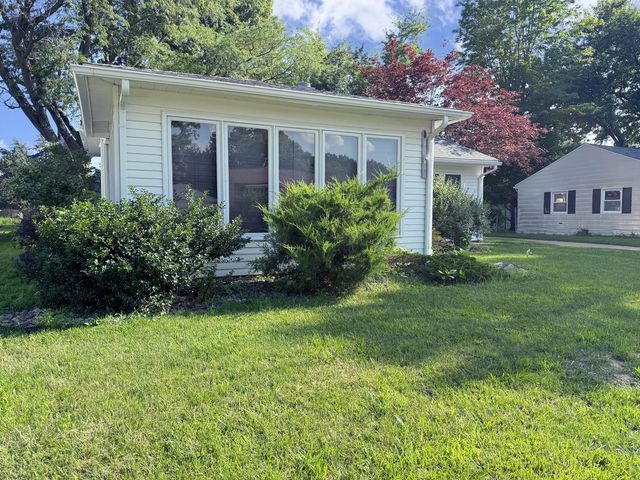 2822 28th Avenue, Rock Island, IL 61201