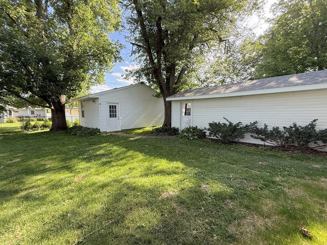 2822 28th Avenue, Rock Island, IL 61201
