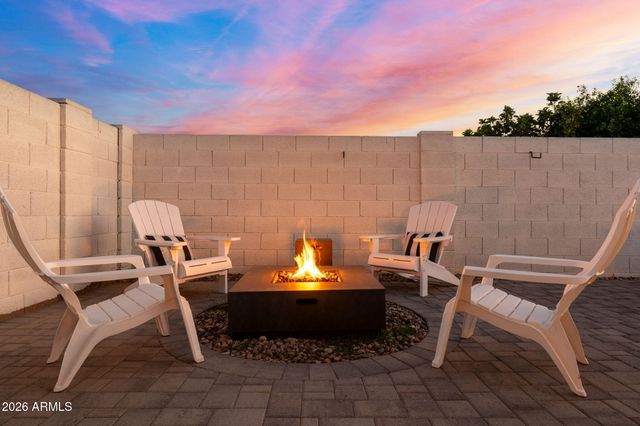 8243 E MONTECITO Avenue, Scottsdale, AZ 85251