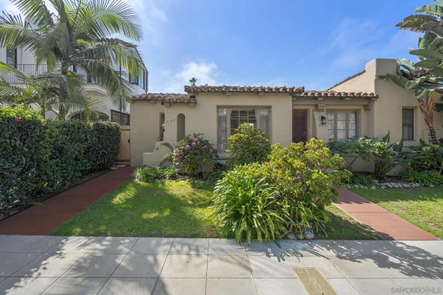 607 Arenas, La Jolla, CA 92037