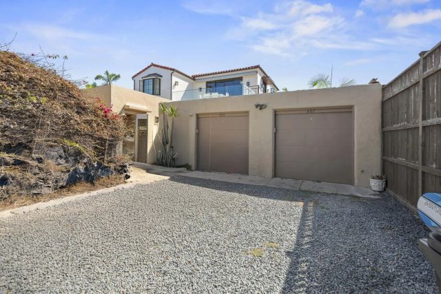 607 Arenas, La Jolla, CA 92037