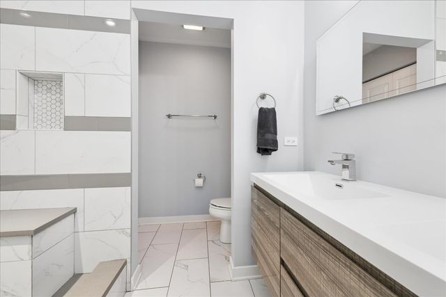 1155 W Madison Street 312, Chicago, IL 60607