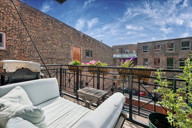 1155 W Madison Street 312, Chicago, IL 60607