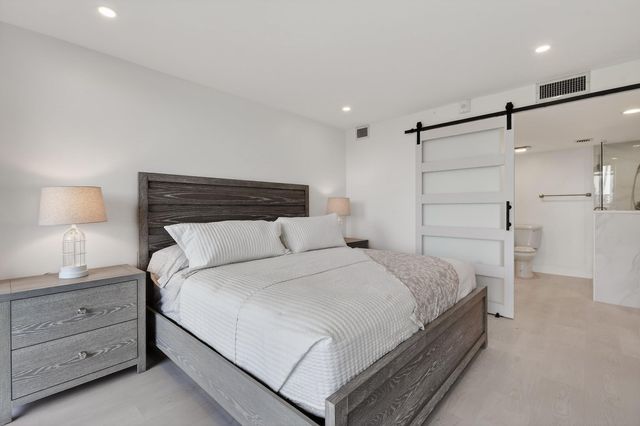 301 S Seas Drive 104, Jupiter, FL 33477