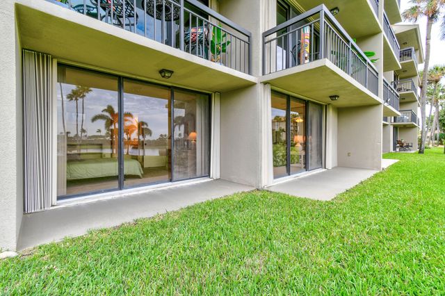 301 S Seas Drive 104, Jupiter, FL 33477