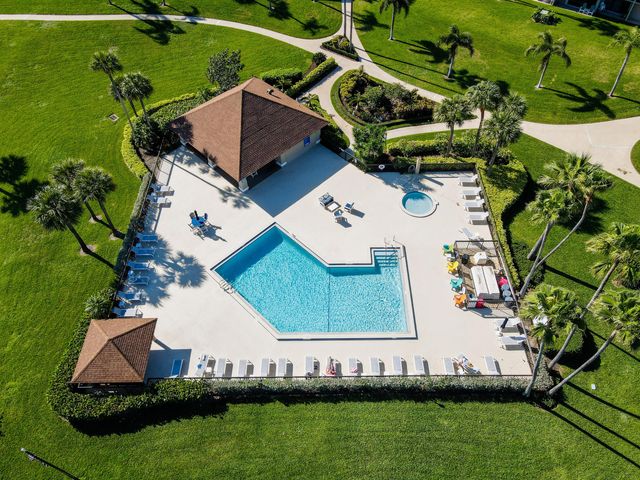301 S Seas Drive 104, Jupiter, FL 33477