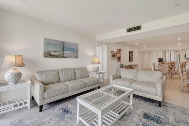 301 S Seas Drive 104, Jupiter, FL 33477