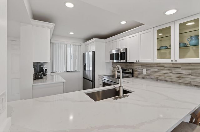 301 S Seas Drive 104, Jupiter, FL 33477