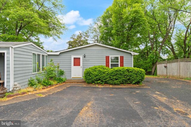 17423 & 17419 WILSON ST, Dumfries, VA 22026