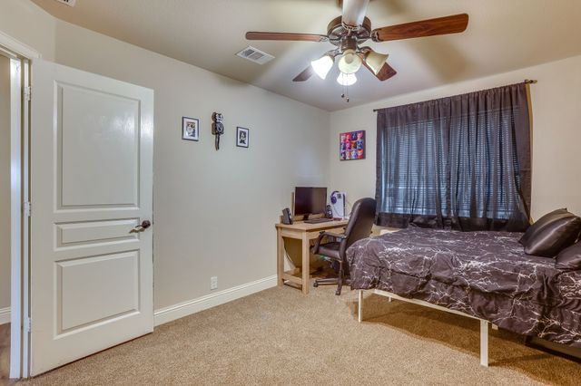 1033 Rustic Oak Way, Burleson, TX 76028