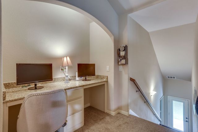 1033 Rustic Oak Way, Burleson, TX 76028