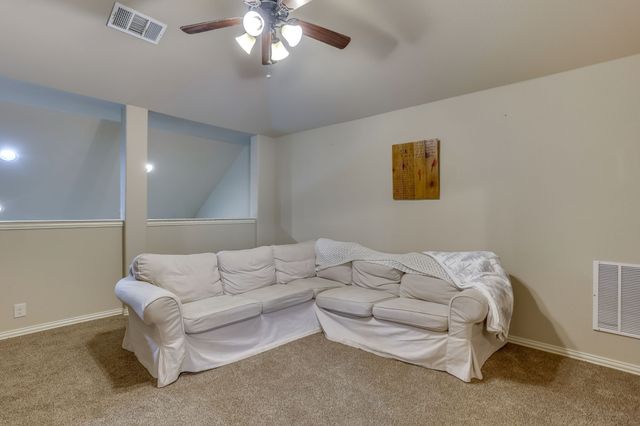 1033 Rustic Oak Way, Burleson, TX 76028