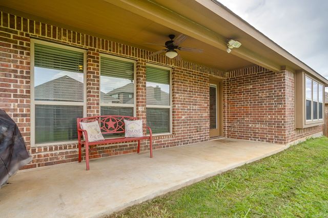 1033 Rustic Oak Way, Burleson, TX 76028
