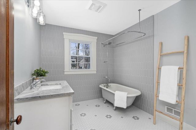 18 Souhegan Street, Milford, NH 03055