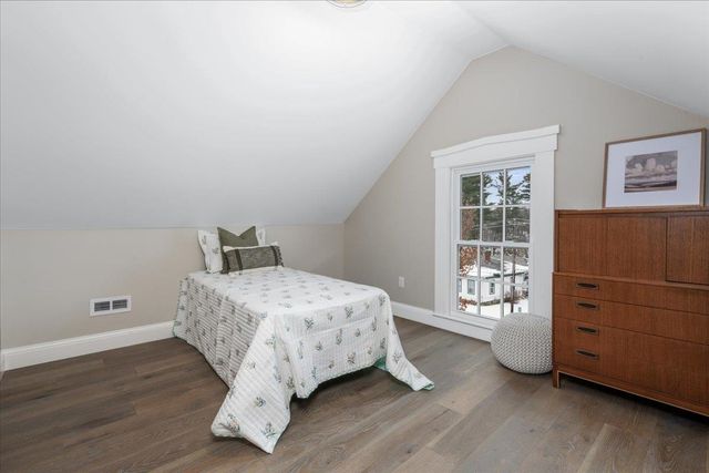 18 Souhegan Street, Milford, NH 03055