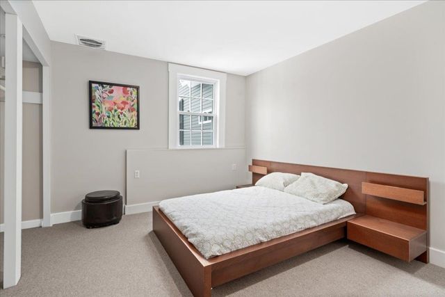 18 Souhegan Street, Milford, NH 03055