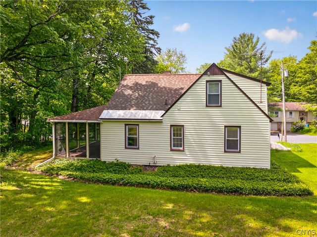 5 Marwood Road, Deerfield, NY 13502