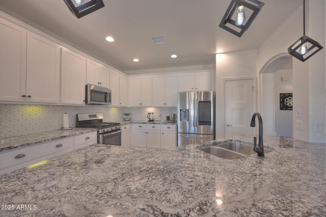 6209 E SADDLEHORN Circle, Hereford, AZ 85615