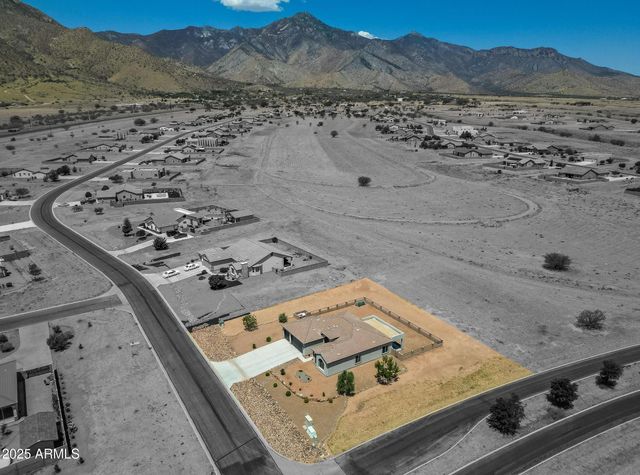 6209 E SADDLEHORN Circle, Hereford, AZ 85615