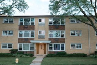 9275 W NOEL Avenue 3C, Des Plaines, IL 60016