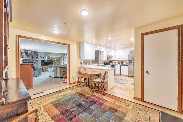 2429 DOWNY STREET, Green Bay, WI 54303