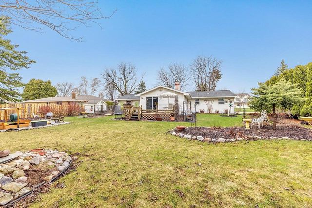2429 DOWNY STREET, Green Bay, WI 54303