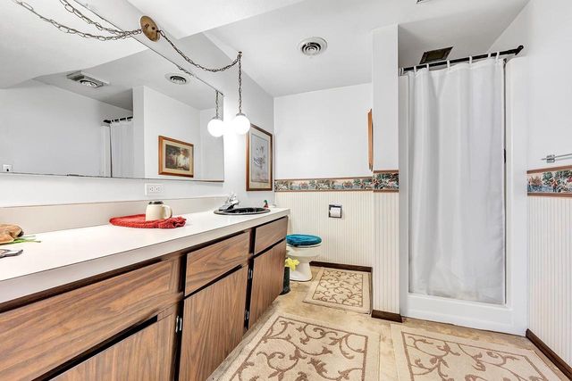 2429 DOWNY STREET, Green Bay, WI 54303