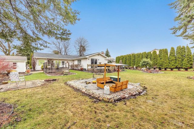 2429 DOWNY STREET, Green Bay, WI 54303