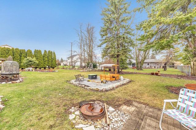 2429 DOWNY STREET, Green Bay, WI 54303