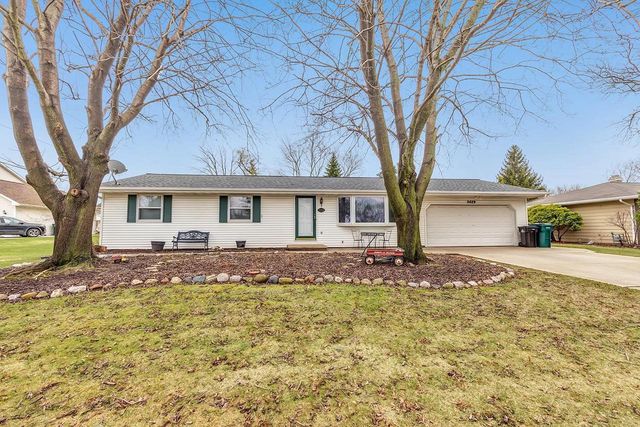 2429 DOWNY STREET, Green Bay, WI 54303