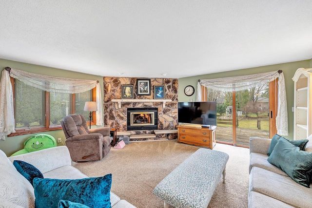 2429 DOWNY STREET, Green Bay, WI 54303