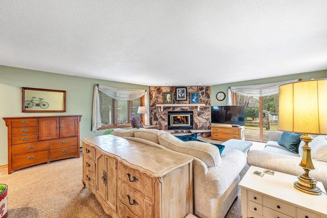 2429 DOWNY STREET, Green Bay, WI 54303
