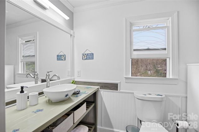 2316 Wineberry Court, Matthews, NC 28105